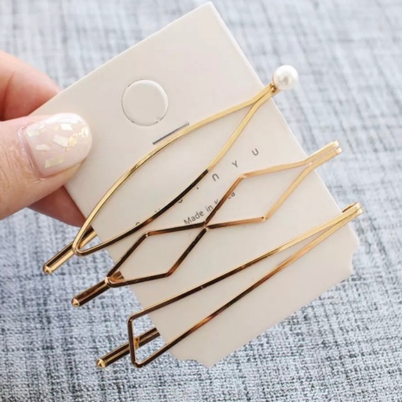 Urban Outfitters Accessories - Gold Pearl Geometric Hair Pins 3 Piece Set